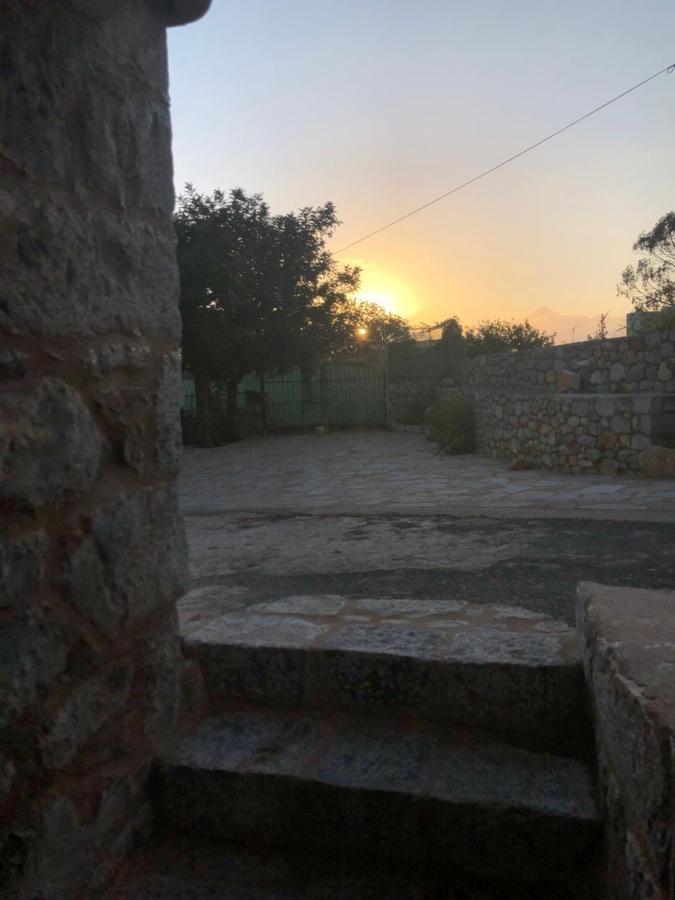 Kamares Cave House 3 Daire Álika Dış mekan fotoğraf