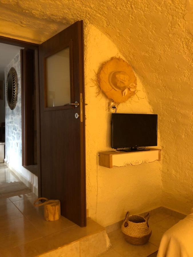 Kamares Cave House 3 Daire Álika Dış mekan fotoğraf